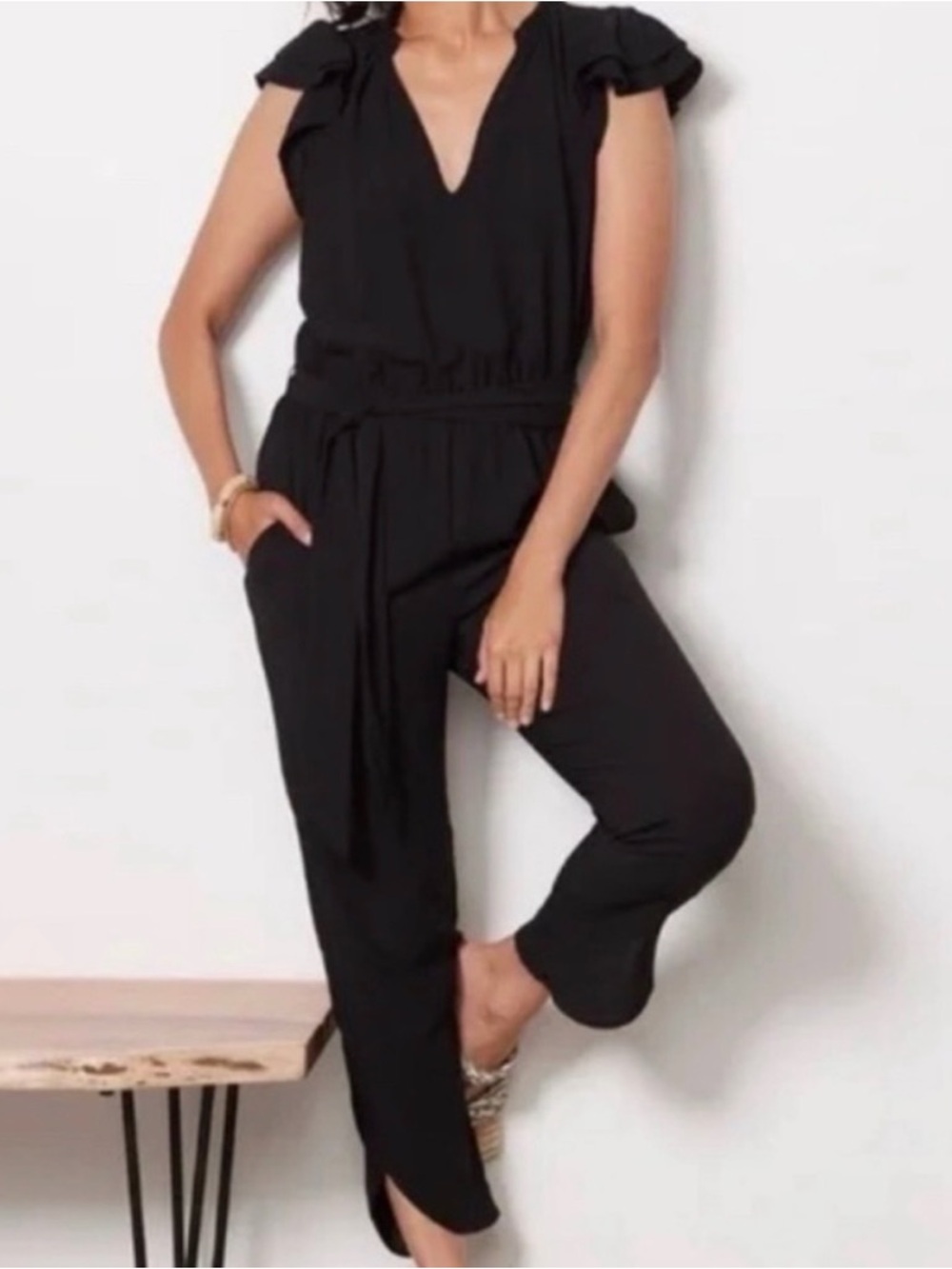 Evereve Black V-Neck Sleeveless Jumpsuit with Waist Tie